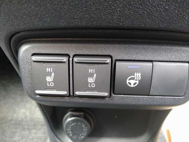 トヨタ シエンタ　ハイブリッド ハイブリッド １．５ Ｚ R6年 (九州・沖縄) 99