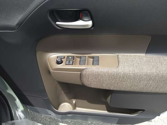 トヨタ シエンタ　ハイブリッド ハイブリッド １．５ Ｚ R6年 (九州・沖縄) 99