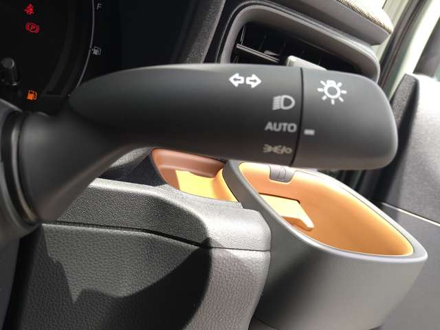 トヨタ シエンタ　ハイブリッド ハイブリッド １．５ Ｚ R6年 (九州・沖縄) 99