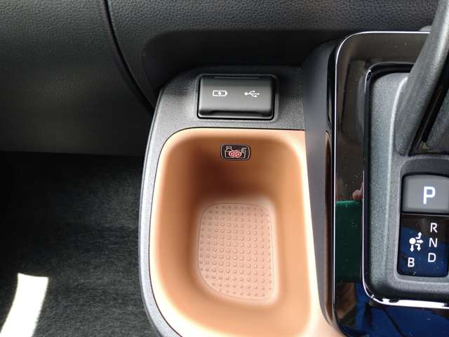 トヨタ シエンタ　ハイブリッド ハイブリッド １．５ Ｚ R6年 (九州・沖縄) 99