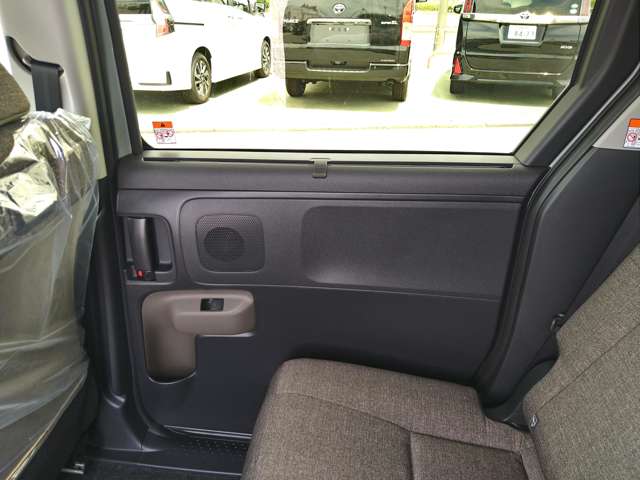 トヨタ シエンタ　ハイブリッド ハイブリッド １．５ Ｚ R6年 (九州・沖縄) 99