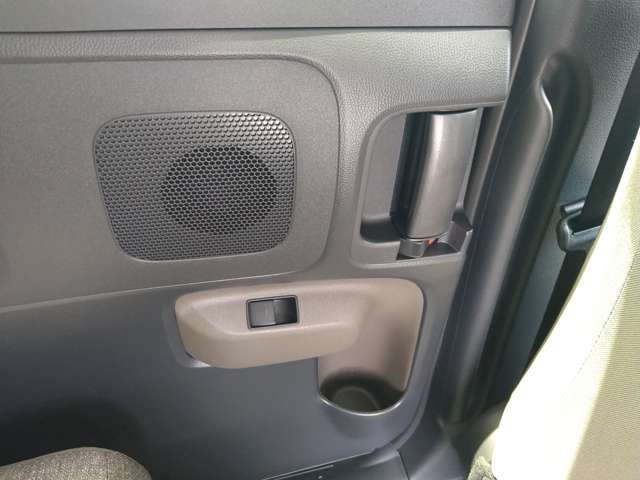 トヨタ シエンタ　ハイブリッド ハイブリッド １．５ Ｚ R6年 (九州・沖縄) 99