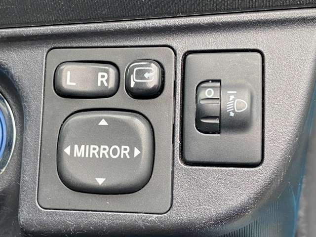 トヨタ アクア １．５ Ｓ H25年 (九州・沖縄) 99