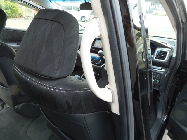 ホンダ オデッセイ　ハイブリッド ２．０ ハイブリッド アブソルート ホンダセンシング R1年 (東海) 99