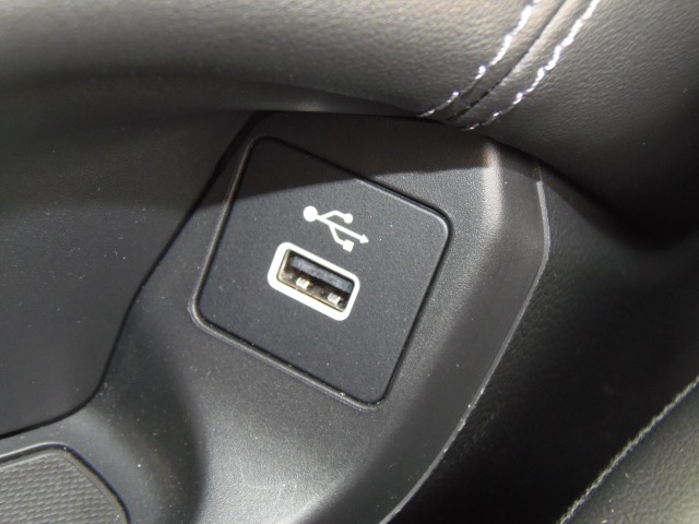 ホンダ ＺＲ－Ｖ ２．０ Ｅ：ＨＥＶ Ｘ R4年 (東海) 99