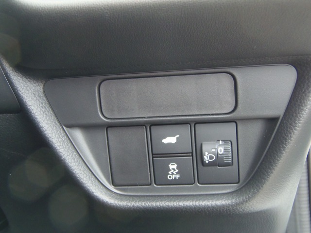 ホンダ ＺＲ－Ｖ ２．０ Ｅ：ＨＥＶ Ｘ R4年 (東海) 99