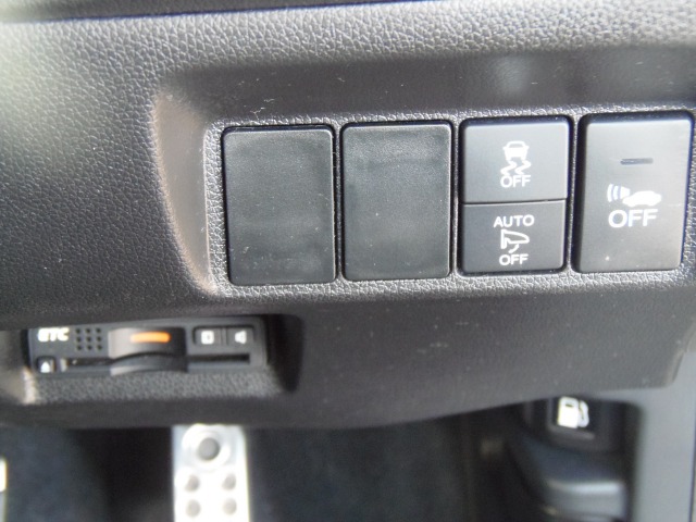 ホンダ シャトル １．５ ハイブリッド Ｘ H29年 (東海) 99