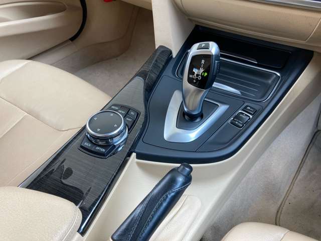 ＢＭＷ ３シリーズ ３２０ｄ　ラグジュアリー H26年 (近畿) 99