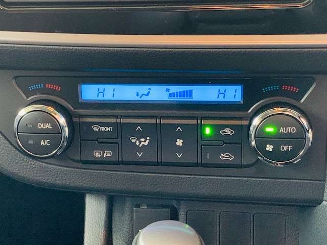 トヨタ オーリス １．５ １５０Ｘ ブラッキッシュ ラウンジ H27年 (東北) 99