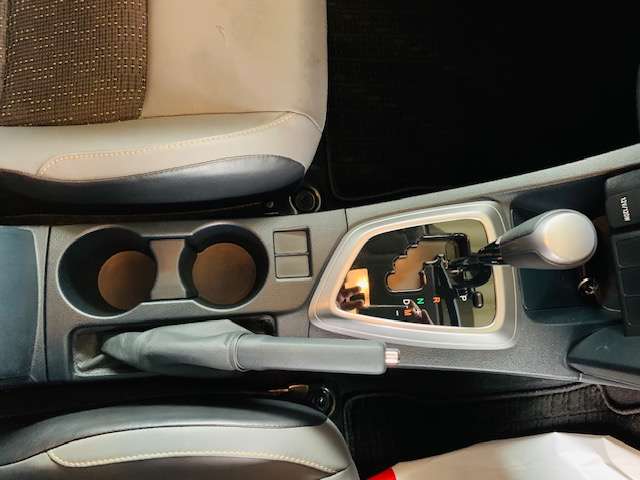 トヨタ オーリス １．５ １５０Ｘ ブラッキッシュ ラウンジ H27年 (東北) 99