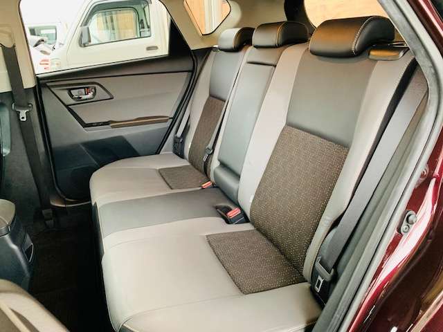 トヨタ オーリス １．５ １５０Ｘ ブラッキッシュ ラウンジ H27年 (東北) 99