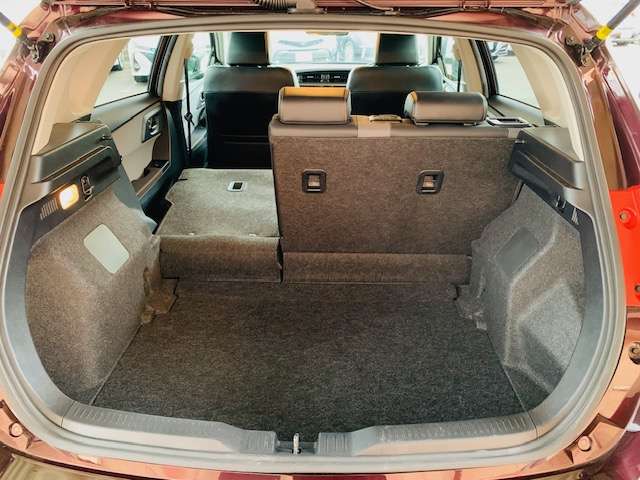 トヨタ オーリス １．５ １５０Ｘ ブラッキッシュ ラウンジ H27年 (東北) 99