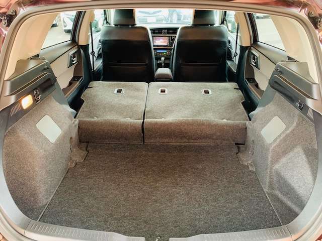 トヨタ オーリス １．５ １５０Ｘ ブラッキッシュ ラウンジ H27年 (東北) 99