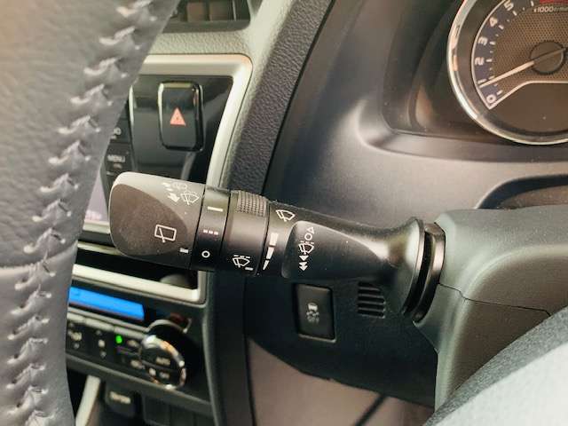 トヨタ オーリス １．５ １５０Ｘ ブラッキッシュ ラウンジ H27年 (東北) 99