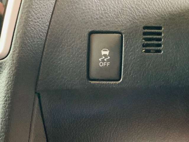 トヨタ オーリス １．５ １５０Ｘ ブラッキッシュ ラウンジ H27年 (東北) 99