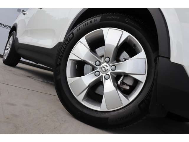 ボルボ ＸＣ４０ Ｂ４ ＡＷＤ モメンタム ４ＷＤ R4年 (近畿) 99