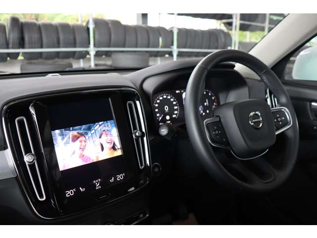 ボルボ ＸＣ４０ Ｂ４ ＡＷＤ モメンタム ４ＷＤ R4年 (近畿) 99