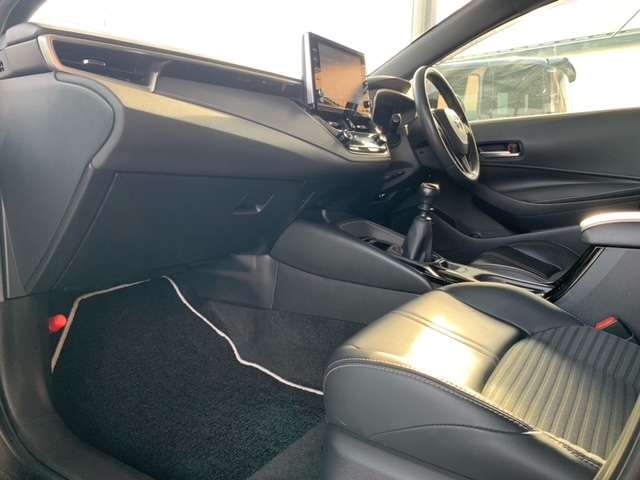 トヨタ カローラスポーツ １．２ Ｇ スタイルパッケージ R2年 (東北) 99