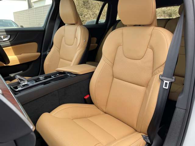 ボルボ Ｖ６０ アルティメット　Ｂ４ R6年 (東北) 99