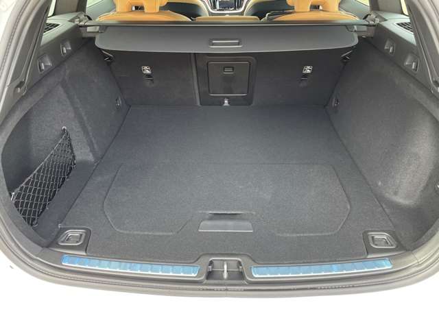 ボルボ Ｖ６０ アルティメット　Ｂ４ R6年 (東北) 99