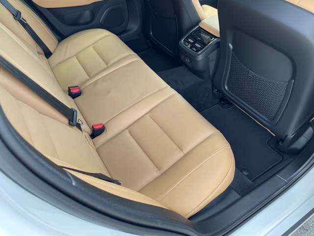 ボルボ Ｖ６０ アルティメット　Ｂ４ R6年 (東北) 99