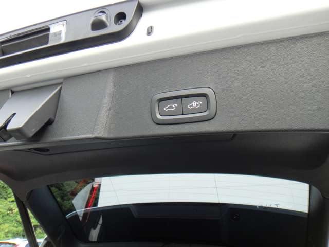 ボルボ ＸＣ４０ プラス Ｂ４ ＡＷＤ ４ＷＤ R5年 (東北) 99