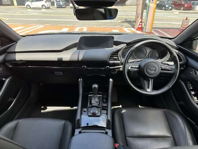マツダ ＭＡＺＤＡ３　ファストバック ２．０ ２０Ｓ プロアクティブ ツーリング セレクション R4年 (東海) 99
