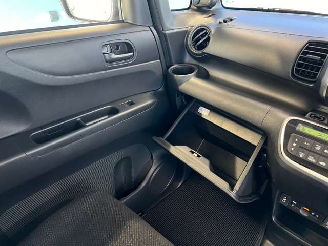 ホンダ Ｎ　ＢＯＸ ６６０ Ｇ ＳＳパッケージ H29年 (東北) 99