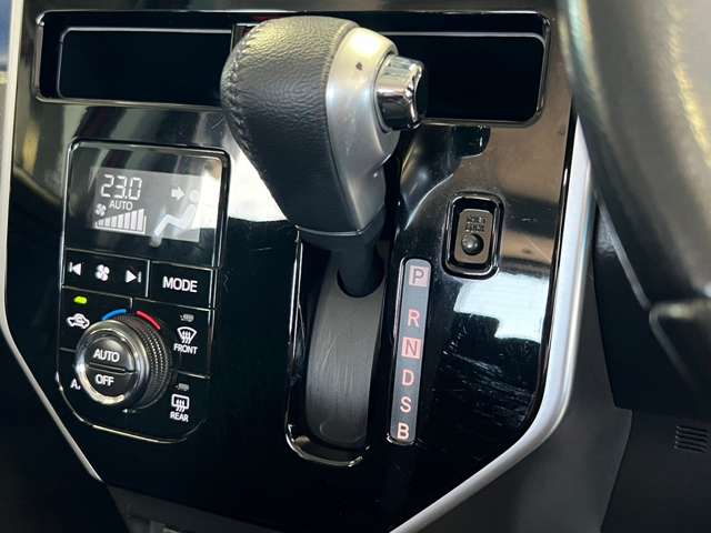 トヨタ タンク １．０ カスタム Ｇ H30年 (東北) 99