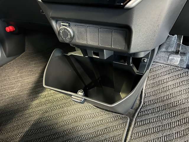 トヨタ タンク １．０ カスタム Ｇ H30年 (東北) 99