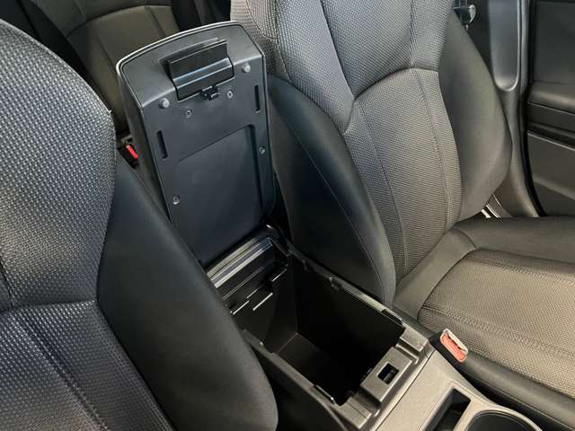 スバル インプレッサスポーツ １．６ Ｉ－Ｌ アイサイト ４ＷＤ R4年 (東北) 99