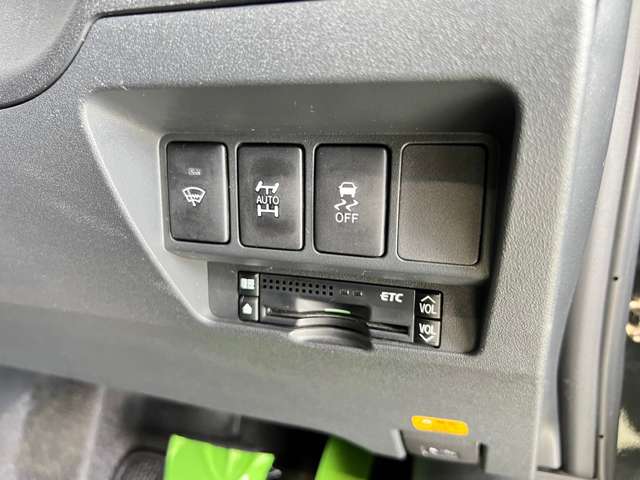 トヨタ カローラルミオン １．８ Ｓ エアロツアラー ４ＷＤ H25年 (東北) 99