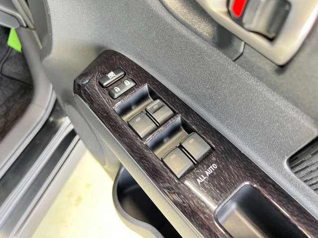 トヨタ カローラルミオン １．８ Ｓ エアロツアラー ４ＷＤ H25年 (東北) 99