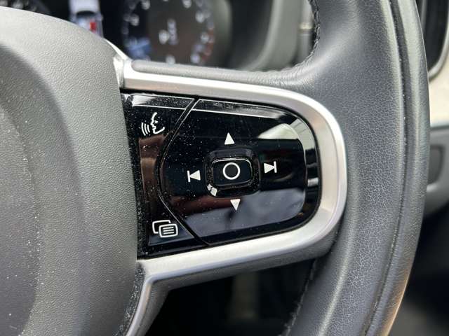 ボルボ ＸＣ６０ Ｂ５ ＡＷＤ インスクリプション ４ＷＤ R2年 (東北) 99