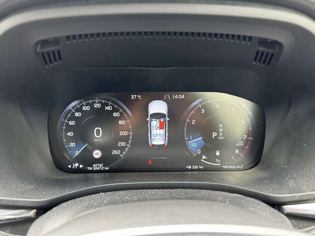 ボルボ ＸＣ６０ Ｂ５ ＡＷＤ インスクリプション ４ＷＤ R2年 (東北) 99