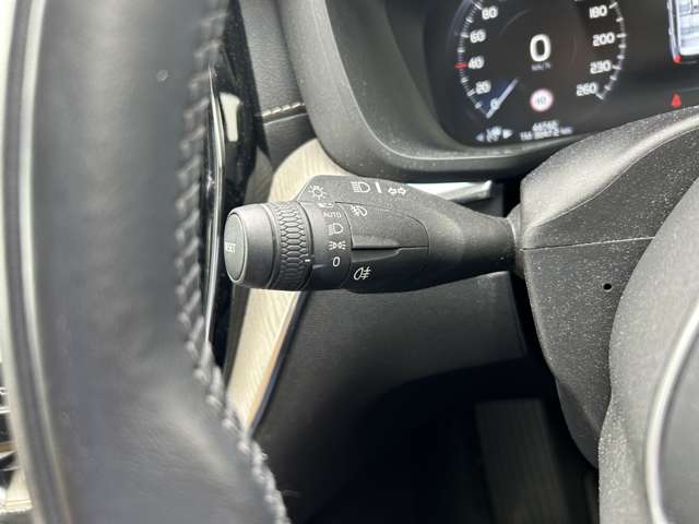 ボルボ ＸＣ６０ Ｂ５ ＡＷＤ インスクリプション ４ＷＤ R2年 (東北) 99