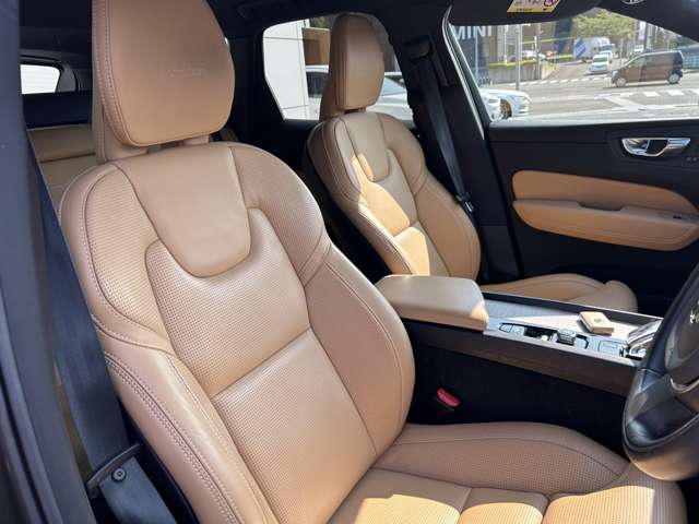 ボルボ ＸＣ６０ Ｂ５ ＡＷＤ インスクリプション ４ＷＤ R2年 (東北) 99