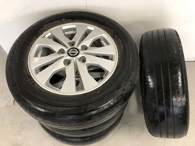 日産 セレナ ２．０ ハイウェイスター Ｖ ４ＷＤ R1年 (北海道) 99