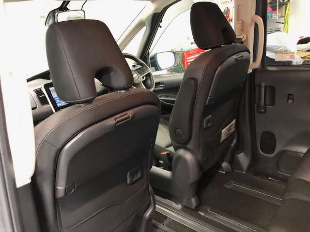 日産 セレナ ２．０ ハイウェイスター Ｖ ４ＷＤ R1年 (北海道) 99