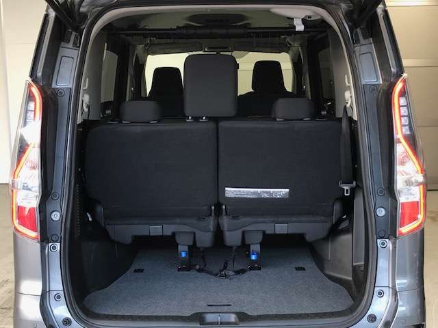 日産 セレナ ２．０ ハイウェイスター Ｖ ４ＷＤ R1年 (北海道) 99