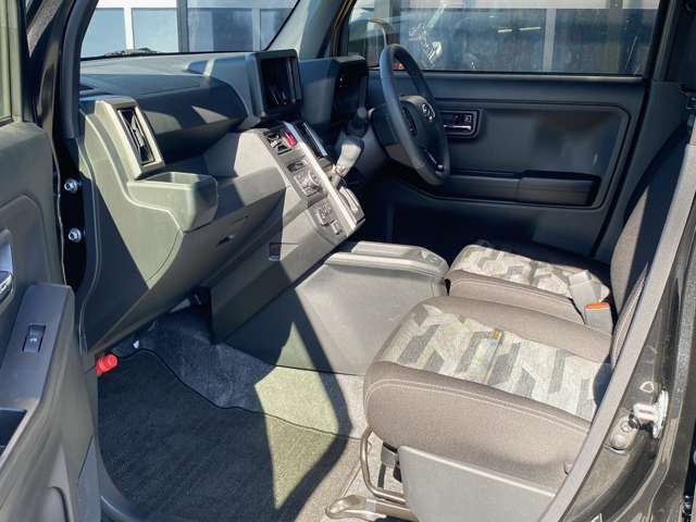 ダイハツ タフト ６６０ Ｇ ダーククロム ベンチャー R6年 (九州・沖縄) 99