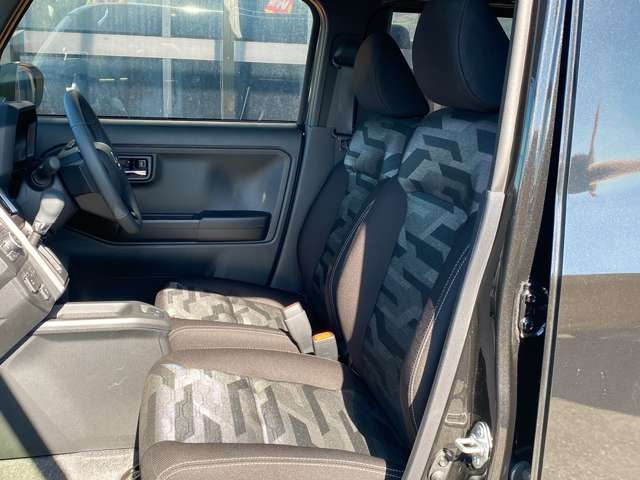 ダイハツ タフト ６６０ Ｇ ダーククロム ベンチャー R6年 (九州・沖縄) 99