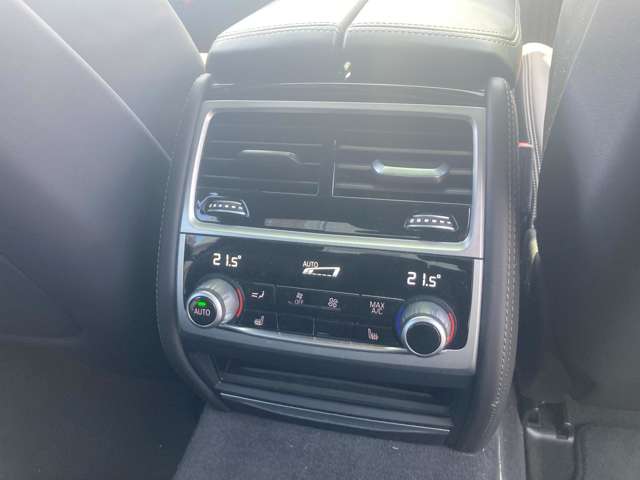 ＢＭＷ ７シリーズ ７４０Ｄ Ｘドライブ Ｍスポーツ ディーゼルターボ ４ＷＤ R3年 (近畿) 99