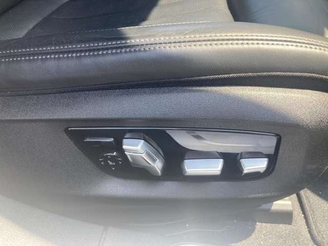 ＢＭＷ ７シリーズ ７４０Ｄ Ｘドライブ Ｍスポーツ ディーゼルターボ ４ＷＤ R3年 (近畿) 99