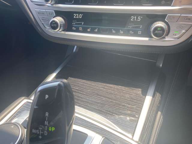 ＢＭＷ ７シリーズ ７４０Ｄ Ｘドライブ Ｍスポーツ ディーゼルターボ ４ＷＤ R3年 (近畿) 99