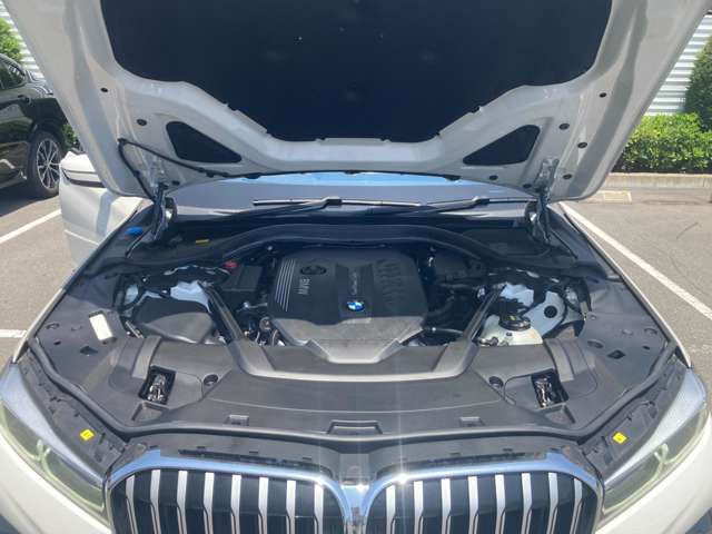 ＢＭＷ ７シリーズ ７４０Ｄ Ｘドライブ Ｍスポーツ ディーゼルターボ ４ＷＤ R3年 (近畿) 99