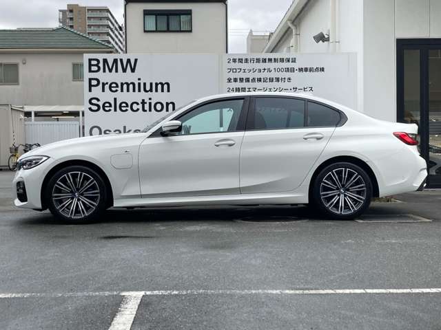 ＢＭＷ ３シリーズ ３３０ｅ　Ｍスポーツ R1年 (近畿) 99