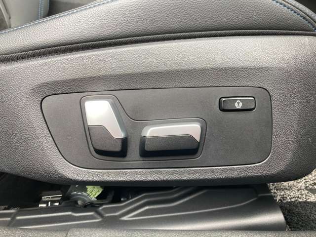 ＢＭＷ ３シリーズ ３３０ｅ　Ｍスポーツ R1年 (近畿) 99