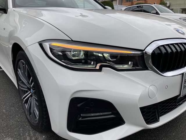 ＢＭＷ ３シリーズ ３３０ｅ　Ｍスポーツ R1年 (近畿) 99