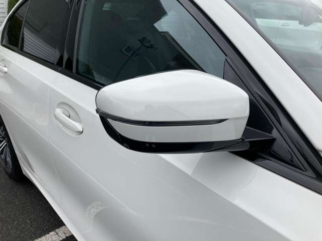 ＢＭＷ ３シリーズ ３３０ｅ　Ｍスポーツ R1年 (近畿) 99